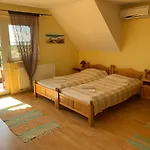 Apartment Holidaysport Haus Balatongyorok