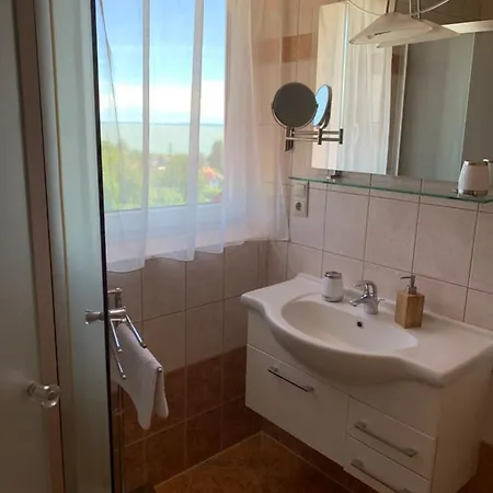Holidaysport Haus Apartment Balatongyörök